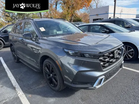 Gray 2024 Honda CR-V Hybrid Sport Touring for sale in Kansas City, MO