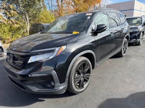 Photos of 2022 Honda Pilot Black Edition for sale in Kansas City, MO at Jay Wolfe Honda