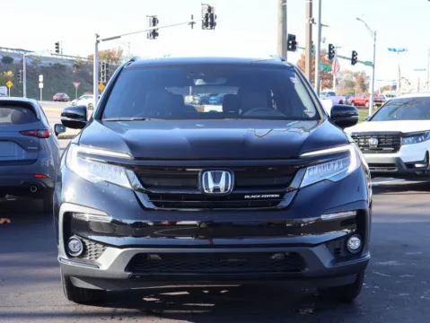 Photos of 2022 Honda Pilot Black Edition for sale in Kansas City, MO at Jay Wolfe Honda