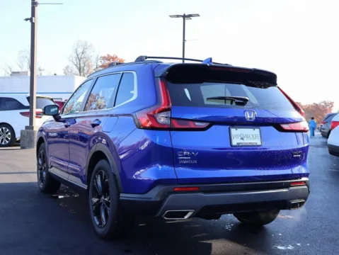 More photos of 2023 Honda CR-V Hybrid Sport Touring at Jay Wolfe Honda, MO