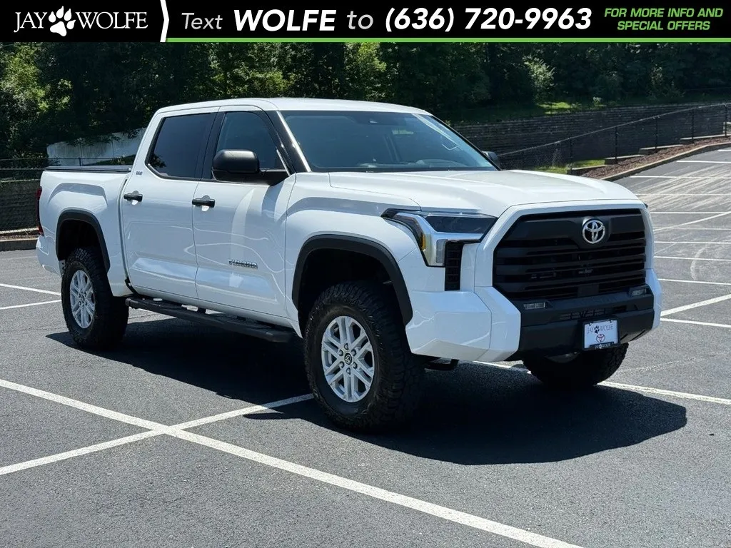 Used 2022 Toyota Tundra SR5 with VIN 5TFLA5DB3NX032460 for sale in Kansas City