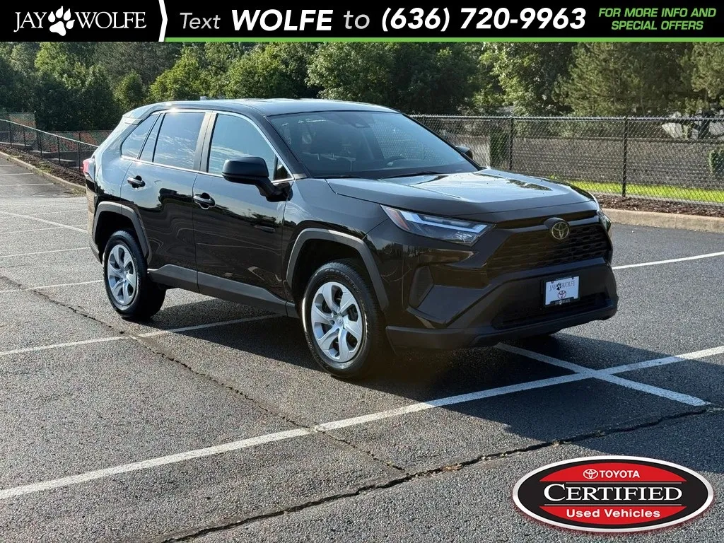 2025 Toyota RAV4 LE