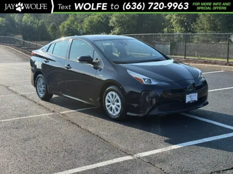 Black 2021 Toyota Prius Limited for sale in Ballwin, MO
