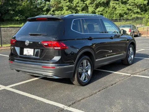 Another view of 2020 Volkswagen Tiguan 2.0T SEL for sale in Ballwin, MO at Jay Wolfe Toyota of West County