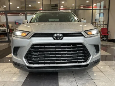 Photos of 2025 Toyota Grand Highlander XLE for sale in Kansas City, MO at Jay Wolfe Toyota