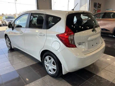 More photos of 2014 Nissan Versa Note SV at Jay Wolfe Toyota, MO