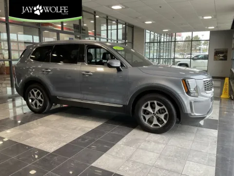 Silver 2020 Kia Telluride EX for sale in Kansas City, MO