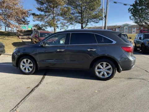More photos of 2016 Acura MDX 3.5L at Jay Wolfe Toyota, MO
