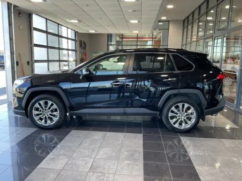 More photos of 2019 Toyota RAV4 Limited at Jay Wolfe Toyota, MO