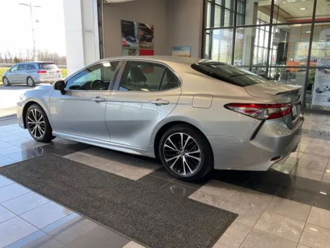 More photos of 2018 Toyota Camry SE at Jay Wolfe Toyota, MO