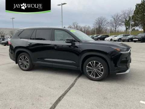 Black 2025 Toyota Grand Highlander Hybrid MAX Platinum for sale in Kansas City, MO