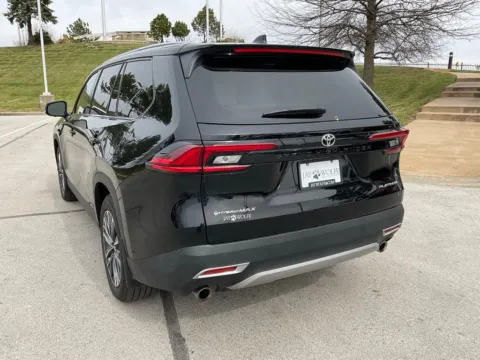 More photos of 2025 Toyota Grand Highlander Hybrid MAX Platinum at Jay Wolfe Toyota, MO