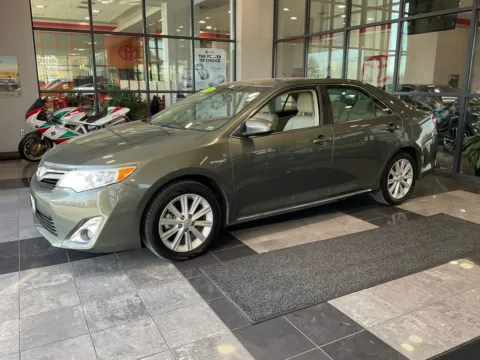 Another view of 2014 Toyota Camry Hybrid XLE for sale in Kansas City, MO at Jay Wolfe Toyota