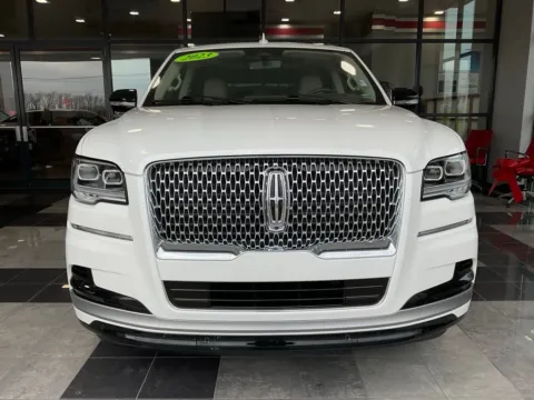 Photos of 2023 Lincoln Navigator Reserve for sale in Kansas City, MO at Jay Wolfe Toyota