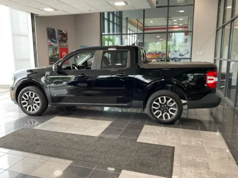 More photos of 2024 Ford Maverick Lariat at Jay Wolfe Toyota, MO