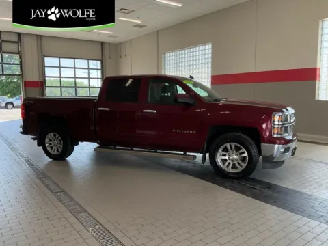 Red 2015 Chevrolet Silverado 1500 LT for sale in Kansas City, MO