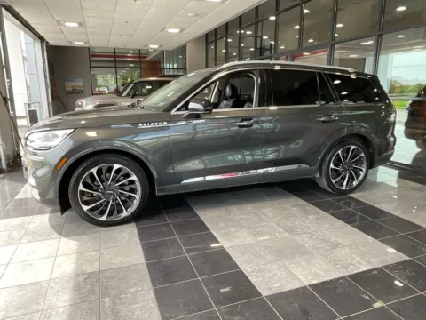 Another view of 2020 Lincoln Aviator Reserve for sale in Kansas City, MO at Jay Wolfe Toyota