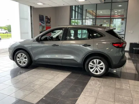 More photos of 2023 Ford Escape at Jay Wolfe Toyota, MO