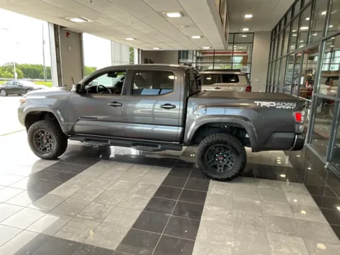 More photos of 2021 Toyota Tacoma TRD Sport at Jay Wolfe Toyota, MO