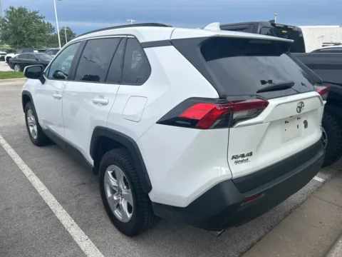 More photos of 2020 Toyota RAV4 XLE at Jay Wolfe Toyota, MO