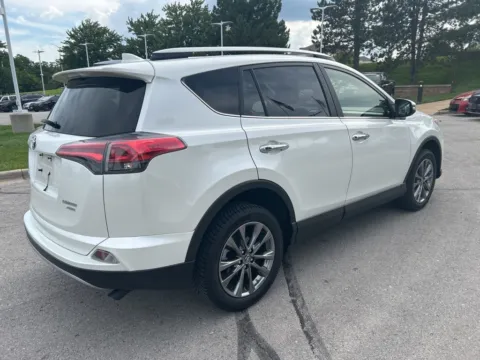 More photos of 2018 Toyota RAV4 Limited at Jay Wolfe Toyota, MO