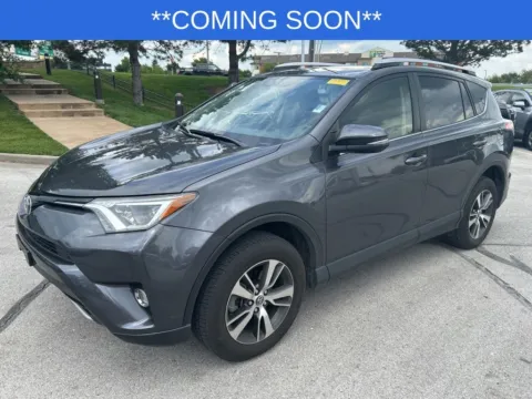 Gray 2016 Toyota RAV4 XLE for sale in Kansas City, MO
