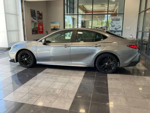 More photos of 2025 Toyota Camry SE at Jay Wolfe Toyota, MO