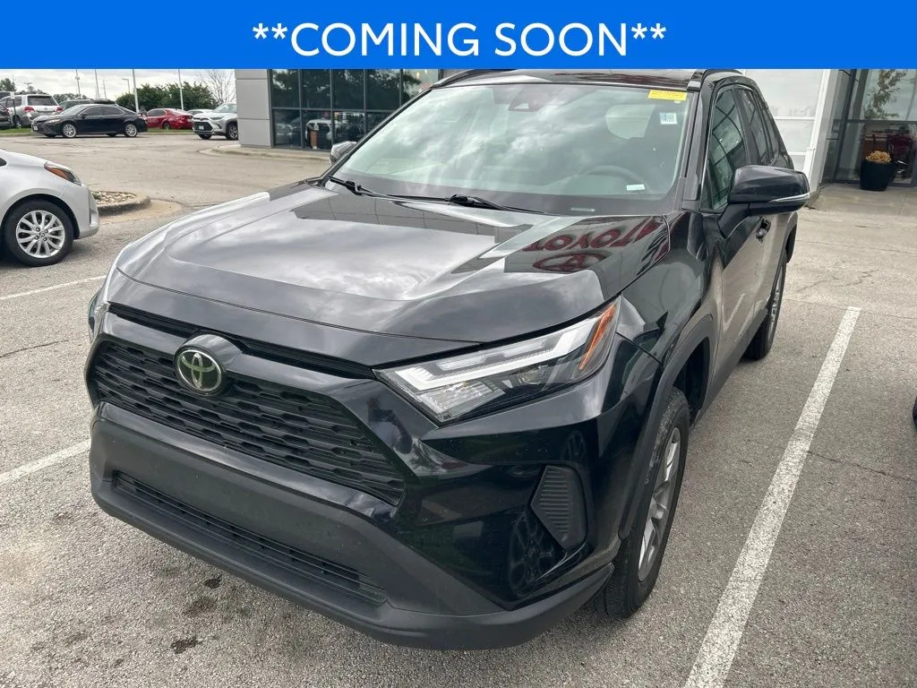 Black 2025 Toyota RAV4 Hybrid XLE for sale in Kansas City, MO