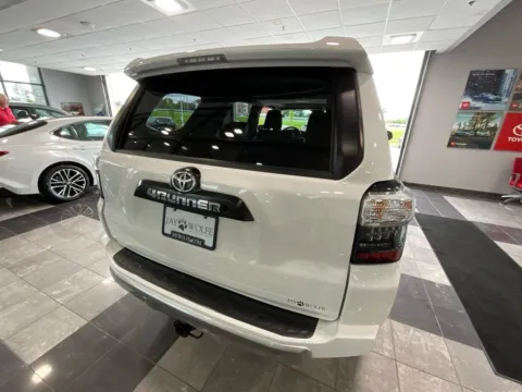 More photos of 2019 Toyota 4Runner TRD Off-Road Premium at Jay Wolfe Toyota, MO
