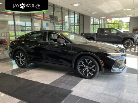 Black 2023 Toyota Crown XLE for sale in Kansas City, MO
