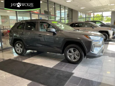 Gray 2023 Toyota RAV4 Hybrid XLE for sale in Kansas City, MO