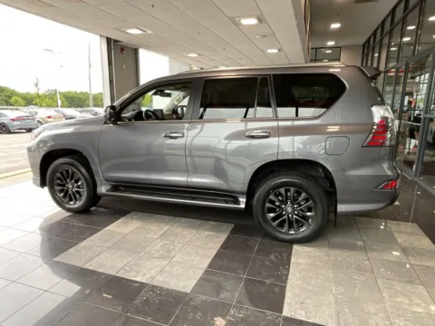 More photos of 2022 Lexus GX 460 at Jay Wolfe Toyota, MO