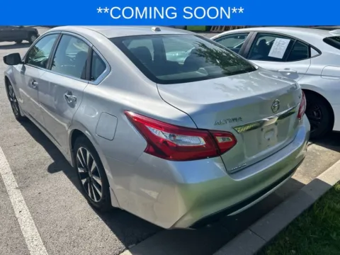 More photos of 2017 Nissan Altima 2.5 SV at Jay Wolfe Toyota, MO