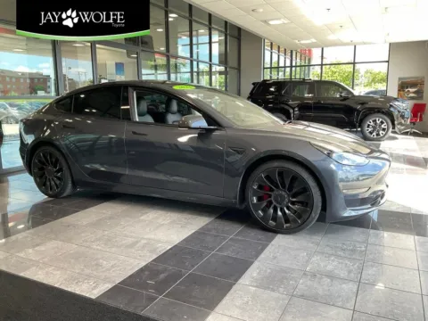 Silver 2022 Tesla Model 3 Performance for sale in Kansas City, MO