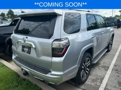More photos of 2016 Toyota 4Runner Limited at Jay Wolfe Toyota, MO
