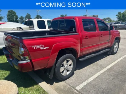 More photos of 2013 Toyota Tacoma at Jay Wolfe Toyota, MO