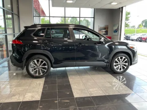 More photos of 2023 Toyota Corolla Cross XLE at Jay Wolfe Toyota, MO