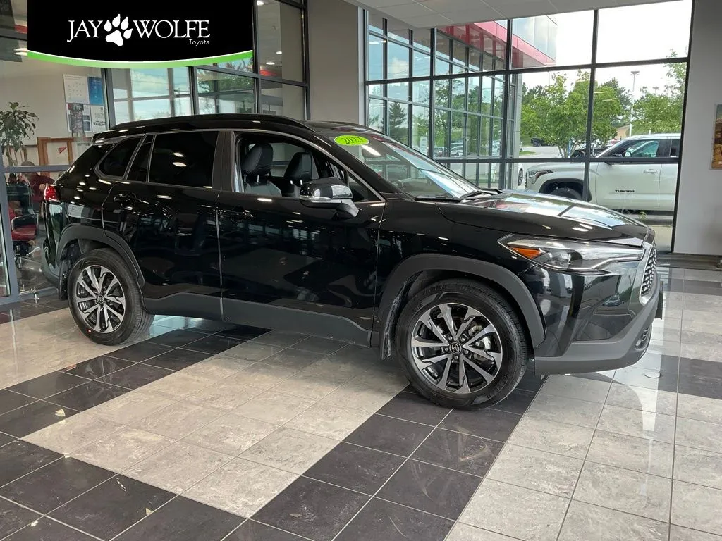 2023 Toyota Corolla Cross XLE for sale in Kansas City, MO