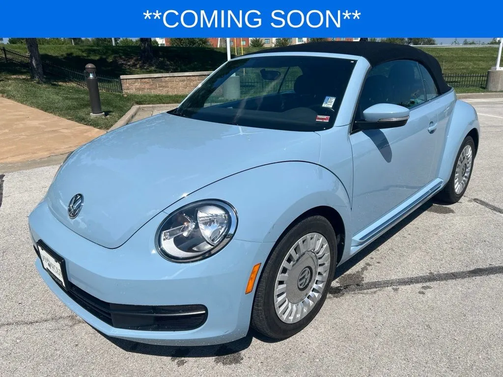 Blue 2014 Volkswagen Beetle 2.5L for sale in Kansas City, MO