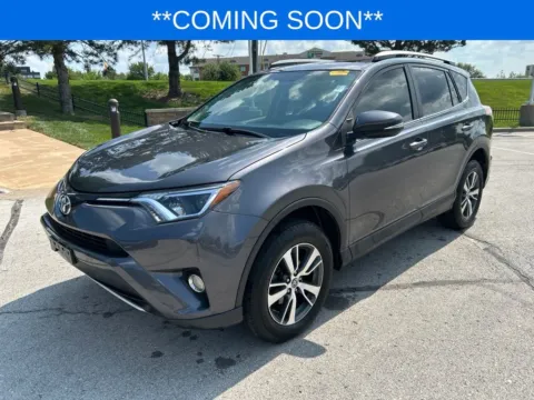 Gray 2016 Toyota RAV4 XLE for sale in Kansas City, MO