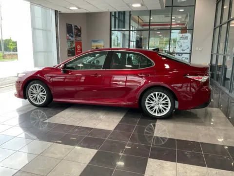 More photos of 2020 Toyota Camry XLE at Jay Wolfe Toyota, MO