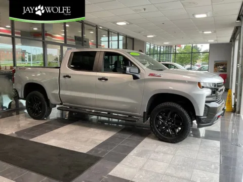 Silver 2022 Chevrolet Silverado 1500 LTD LT Trail Boss for sale in Kansas City, MO