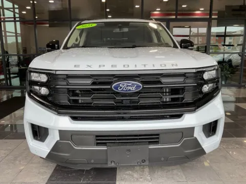 Photos of 2025 Ford Expedition Max Active for sale in Kansas City, MO at Jay Wolfe Toyota