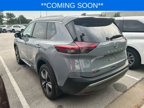 More photos of 2023 Nissan Rogue SL at Jay Wolfe Toyota, MO