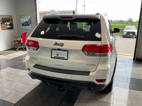 More photos of 2018 Jeep Grand Cherokee Laredo E at Jay Wolfe Toyota, MO