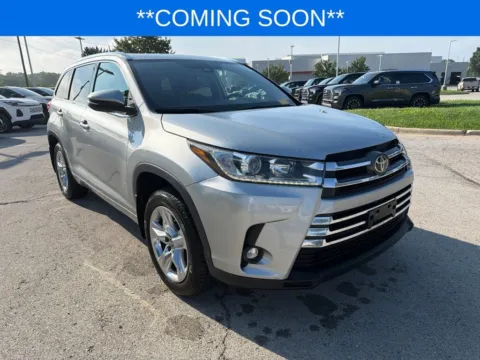 Another view of 2019 Toyota Highlander Limited for sale in Kansas City, MO at Jay Wolfe Toyota