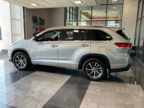 More photos of 2018 Toyota Highlander XLE at Jay Wolfe Toyota, MO