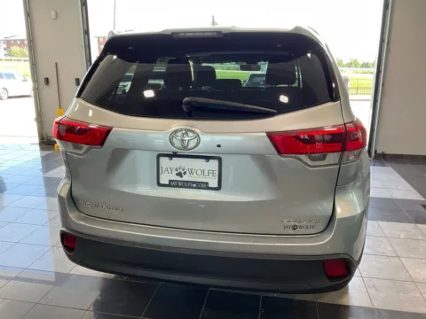 More photos of 2018 Toyota Highlander XLE at Jay Wolfe Toyota, MO