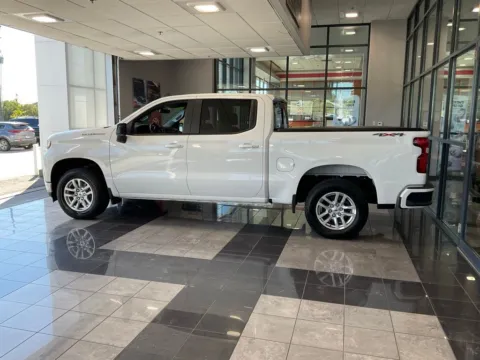 More photos of 2019 Chevrolet Silverado 1500 RST at Jay Wolfe Toyota, MO