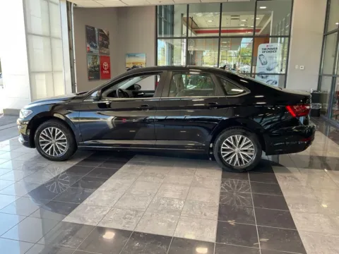 More photos of 2020 Volkswagen Jetta 1.4T SE at Jay Wolfe Toyota, MO